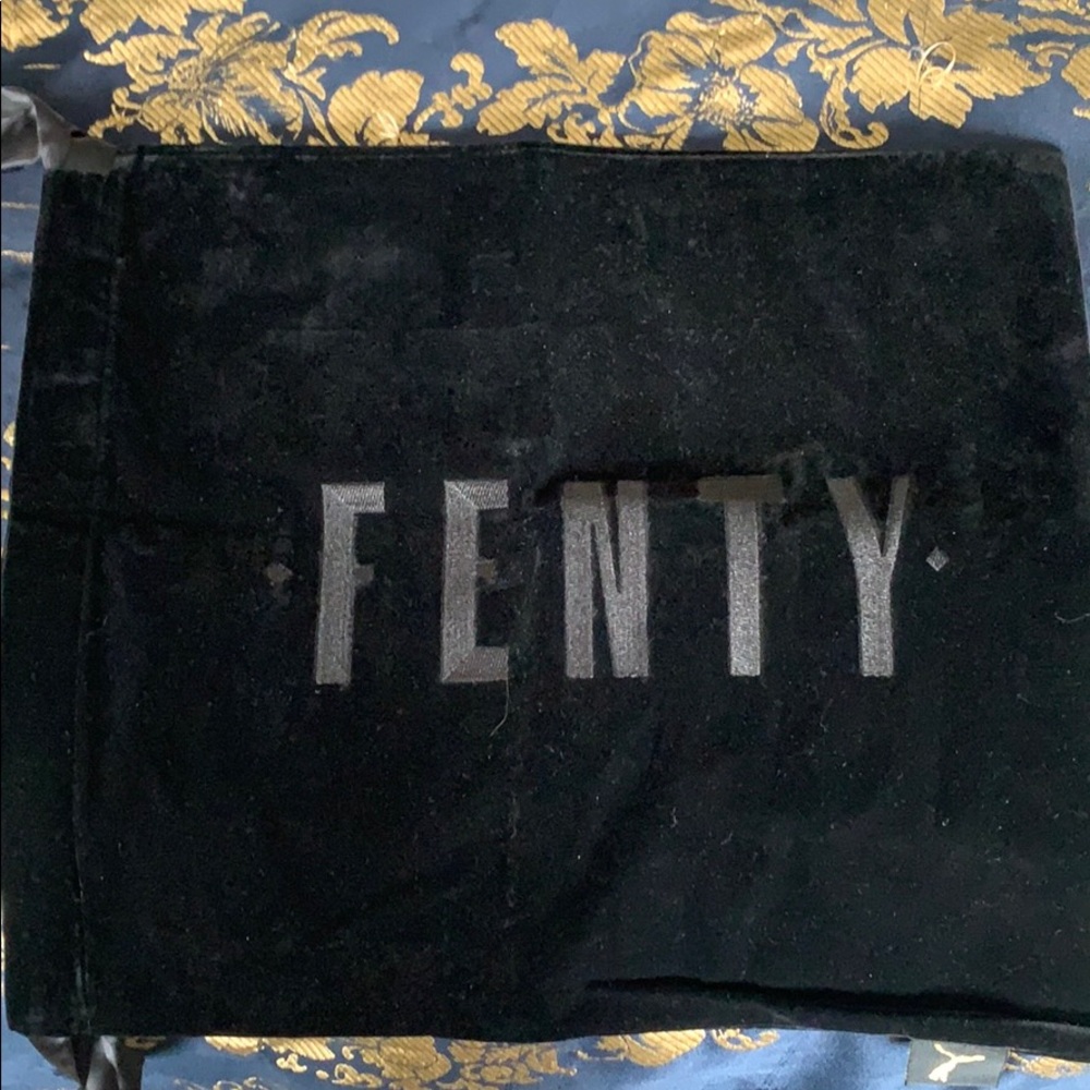❤️FENTY PUMA shoes dust bag ❤️